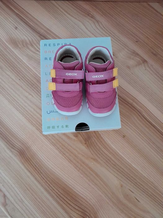 Adidaski dziewczęce geox r 19