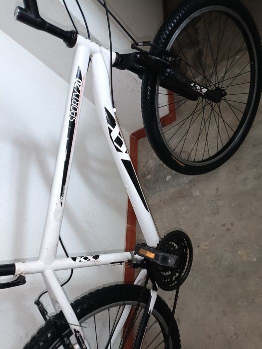 85€ bicicleta roda 26 pegar e andar tudo ok