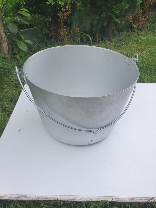 Казан походный (12 л) алюминиевый литой с крышкой и дужкой