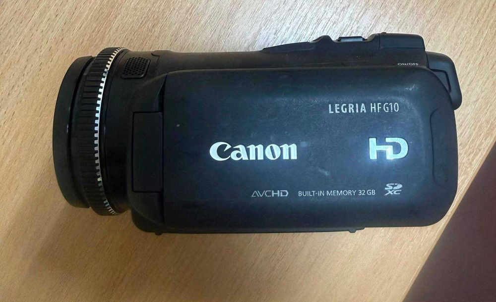 Canon Legria HFG10