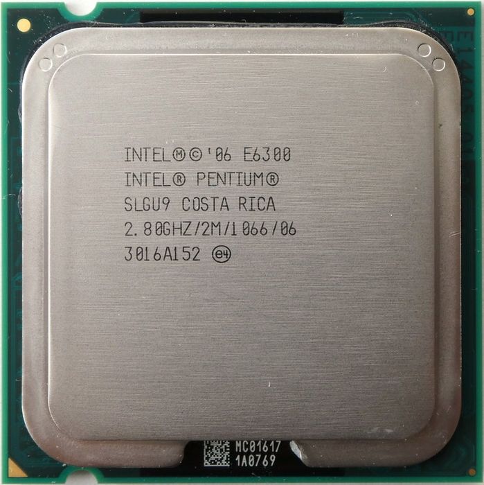 Intel Pentium Dual-Core E6300, двух ядерный процесор.