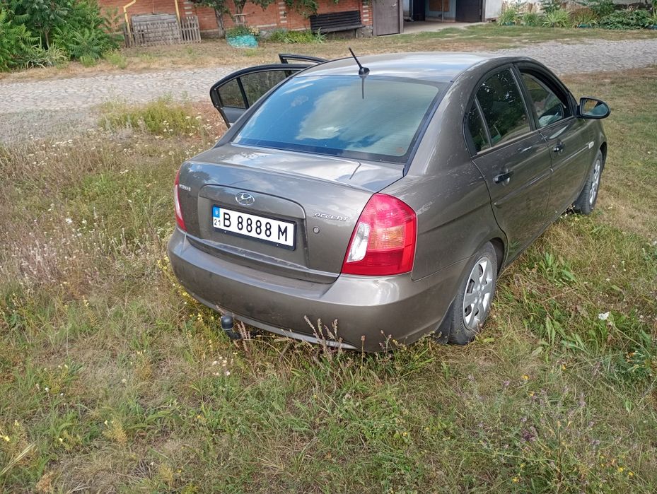 авто Хюндай акцент 2009
