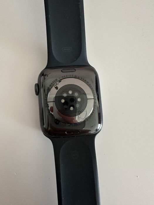Apple Watch 6 GPS 44мм
