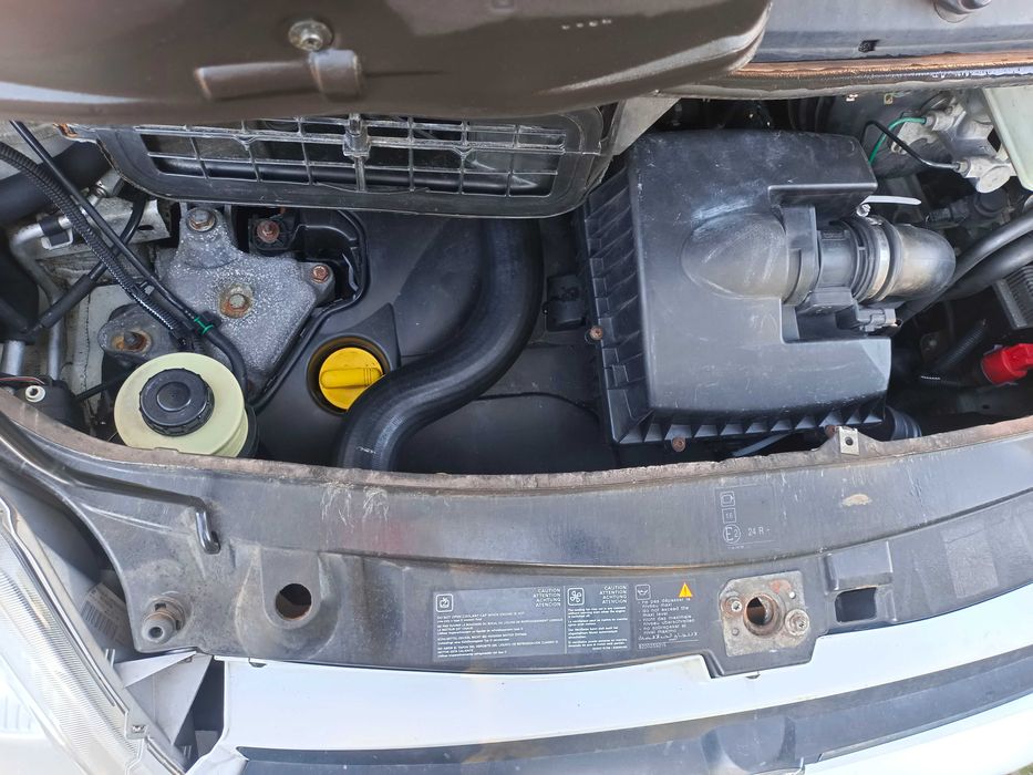 Mini kamper Opel Vivaro long 5 osobowy 2.5 diesel