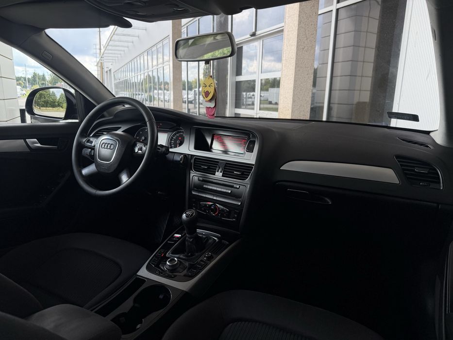 Audi A4 B8 2.0 TDI 143KM * Klimatronik *Grzane Fotele * Led * Alu