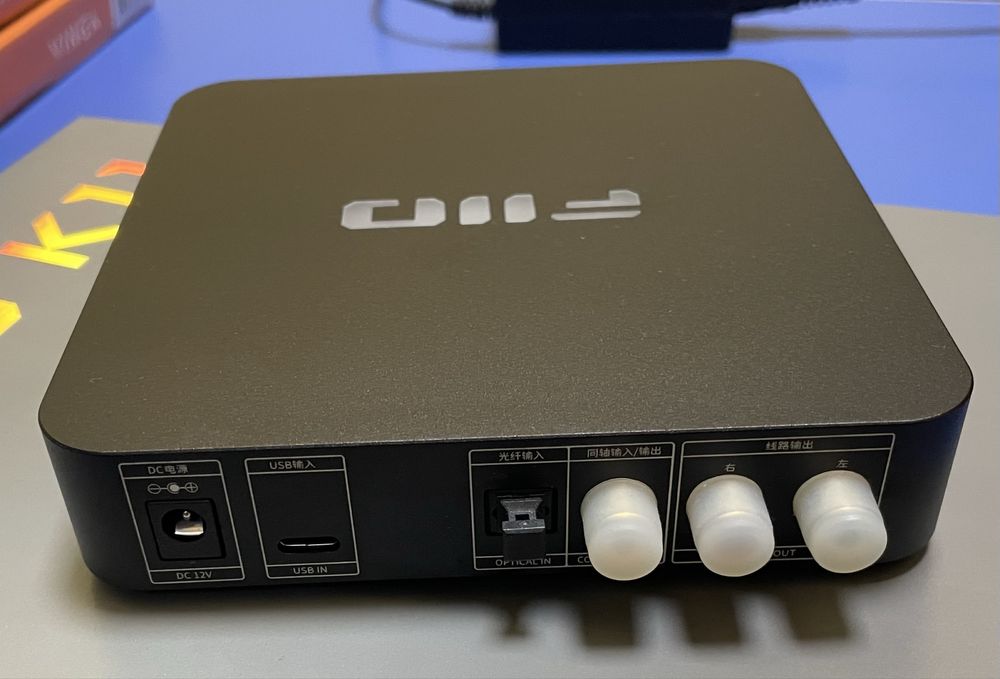 ЦАП та підсилювач для навушників FiiO K11