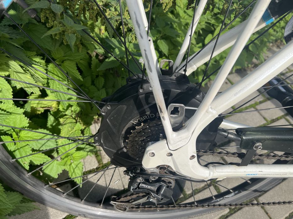 Fajny rower elektryczny GIANT ASPIRO 36V silnik z tyłu, DEORE /B
