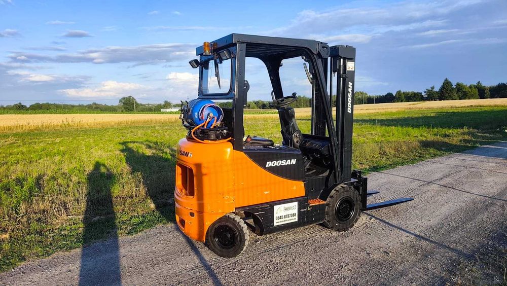 wózek widłowy DOOSAN G20SC-5 LPG