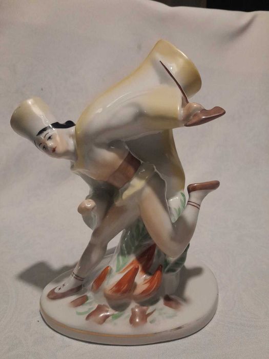 figurka porcelanowa Ćmielów góral
