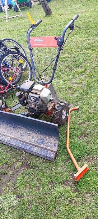 Honda GC 135 – Hako Variette 350 odśnieżar, zamiatarka ka