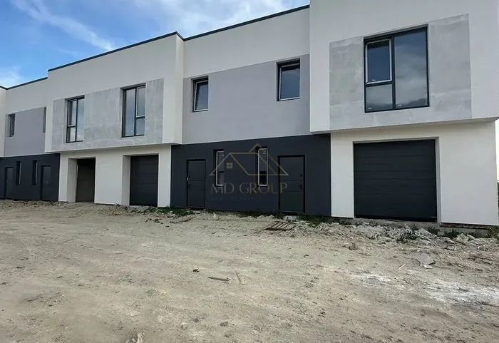 Продаж таунхауса з гаражем 144 м2 / 520$/м2