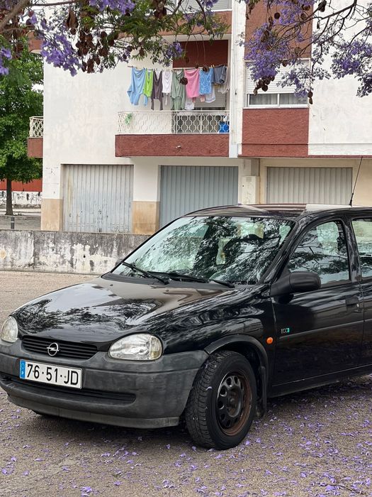 Opel corsa 97 a gasolina , carro esta em perfeita condicoes
