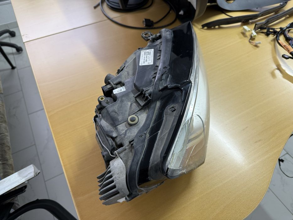 Фара перед прав Audi Q5 8R оригінал під ремонт