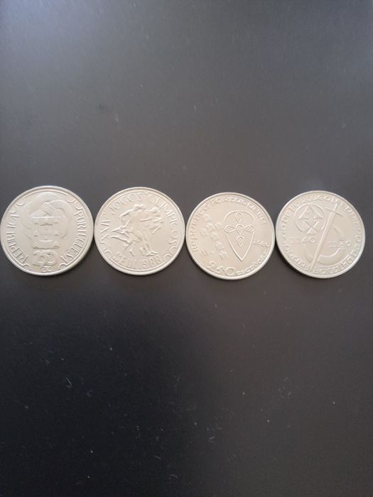 2 moedas de 250 escudos