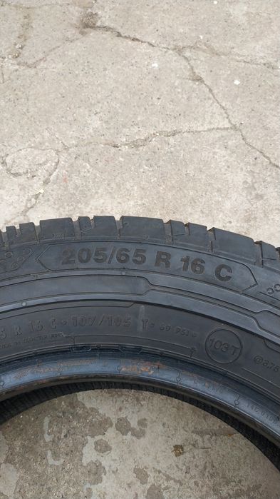 Шини грузові Continental ContiVanContact 200 205/65 R16C