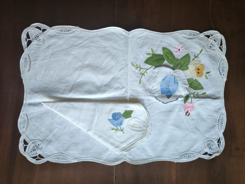 5 Panos de tabuleiro, 6 Guardanapos de pano, 2 panos de cozinha (Novo)