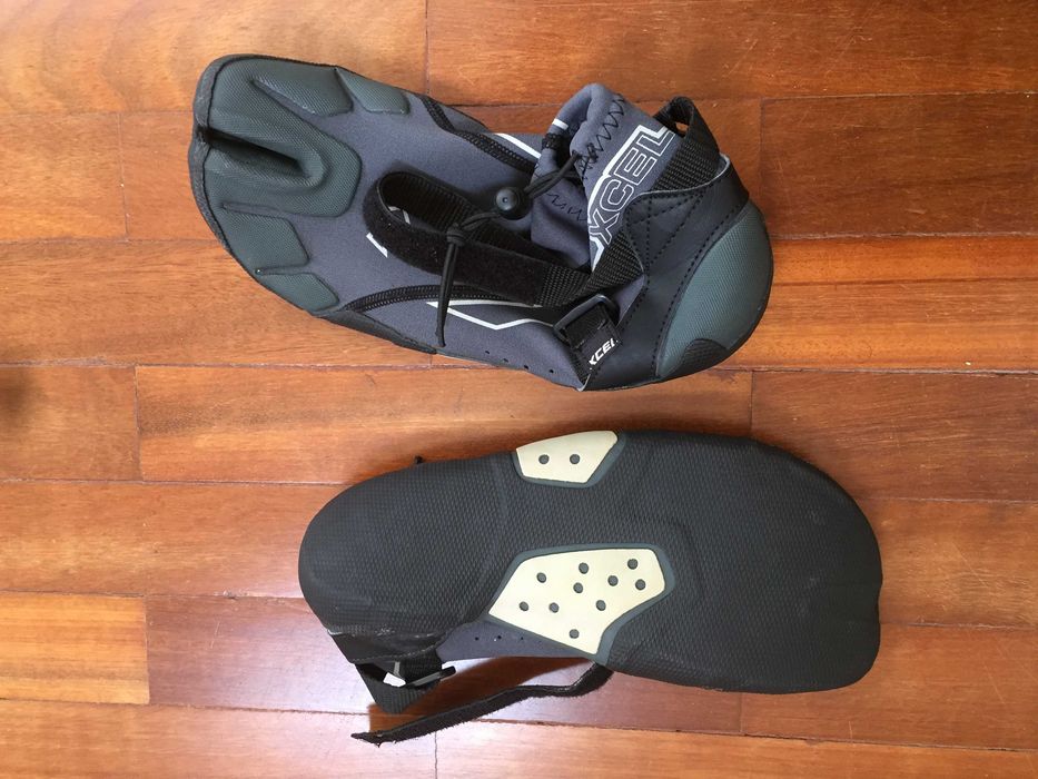 Botas de surf Excel tamanho 11. Novas.