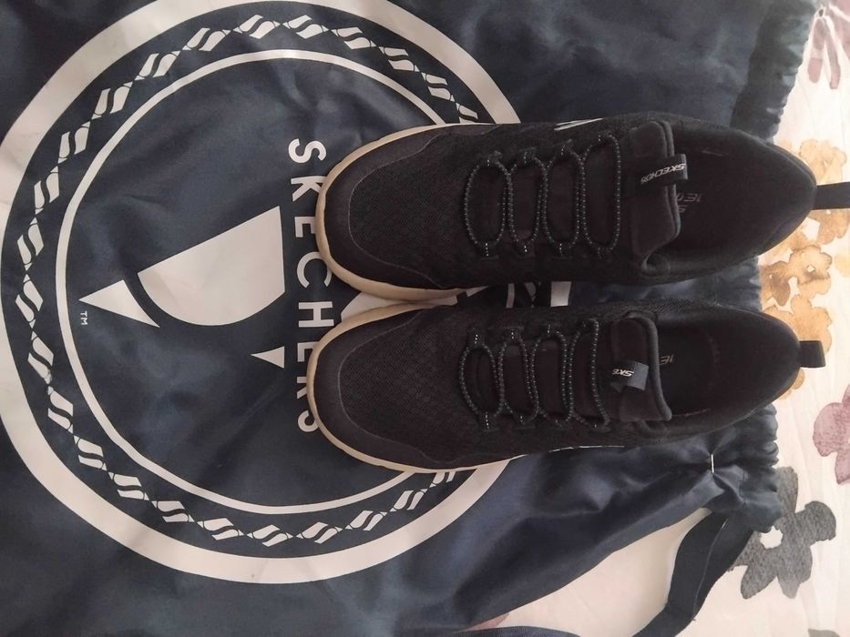 Sketchers original 37