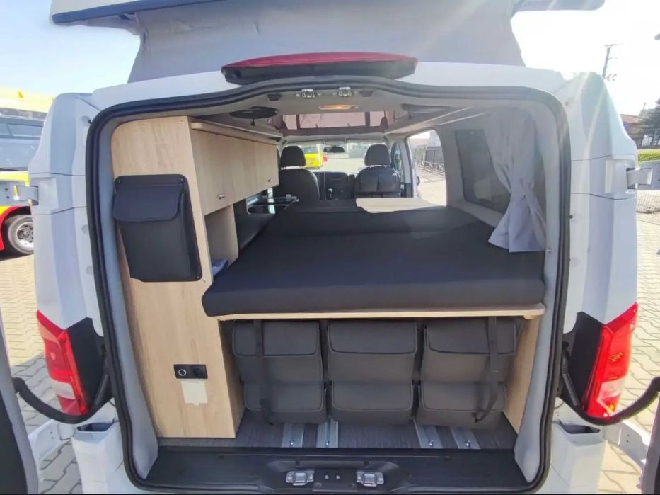 Mercedes-Benz Vito      2018