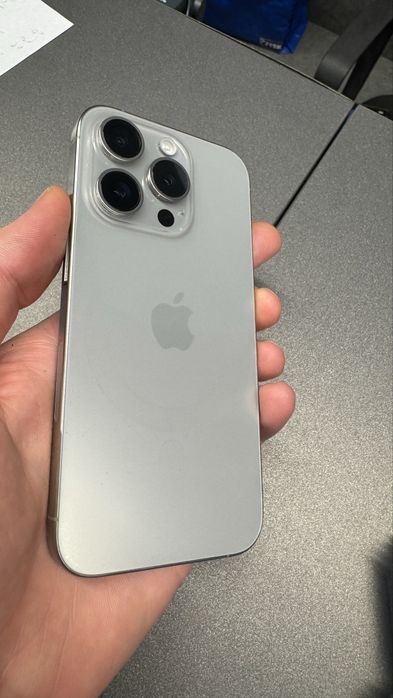 Iphone 15 pro e sim 256