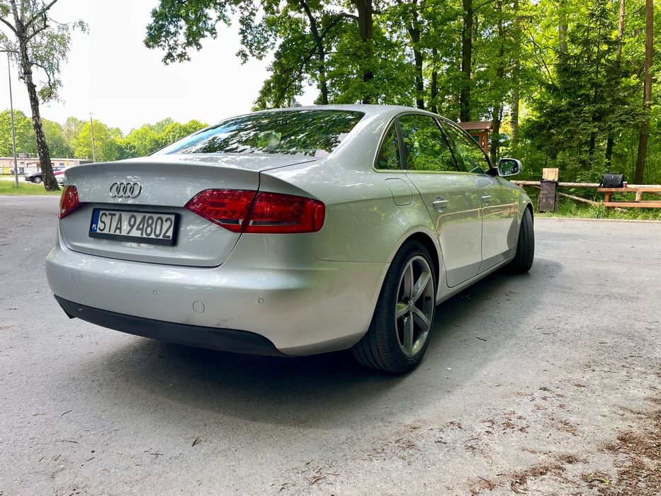 Samochód osobowy Audi A4 B8