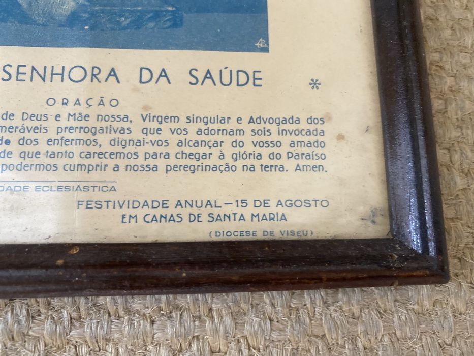 Nossa Senhora da Saúde emoldurada