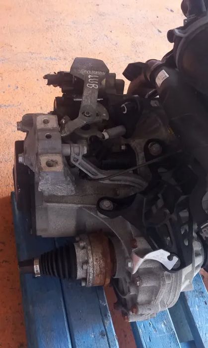 Caixa de Velocidades Seat Ateca/Altea/Vw Golf VI/Audi A3 Ano 2014 1.6TDI Ref: LUB
