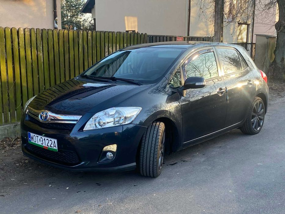 Auris hybryda 2012  PRESTIGE