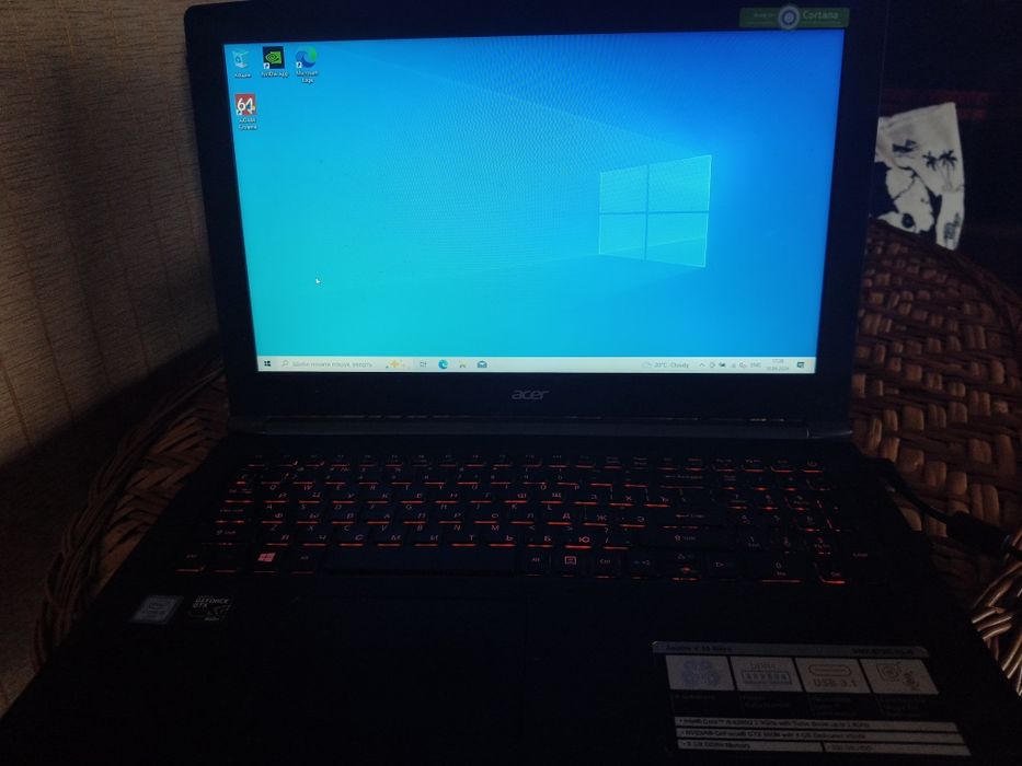 Ноутбук Acer Aspire V 15 Nitro (i5 / GTX 950M / 8GB / жива батарея)