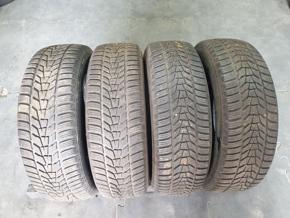 Opony zima 215/65/17 Hankook super stan Rok produkcji  2021