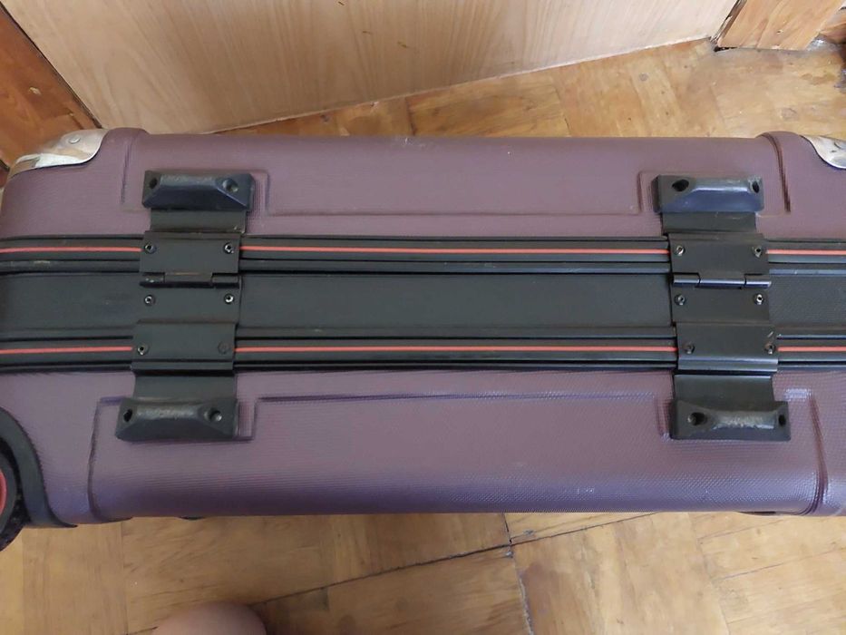 Чемодан на запчастини