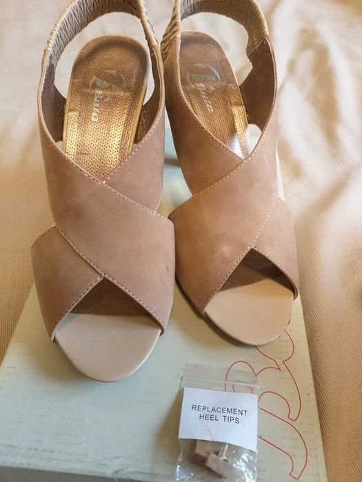 Buty damskie Bata 38