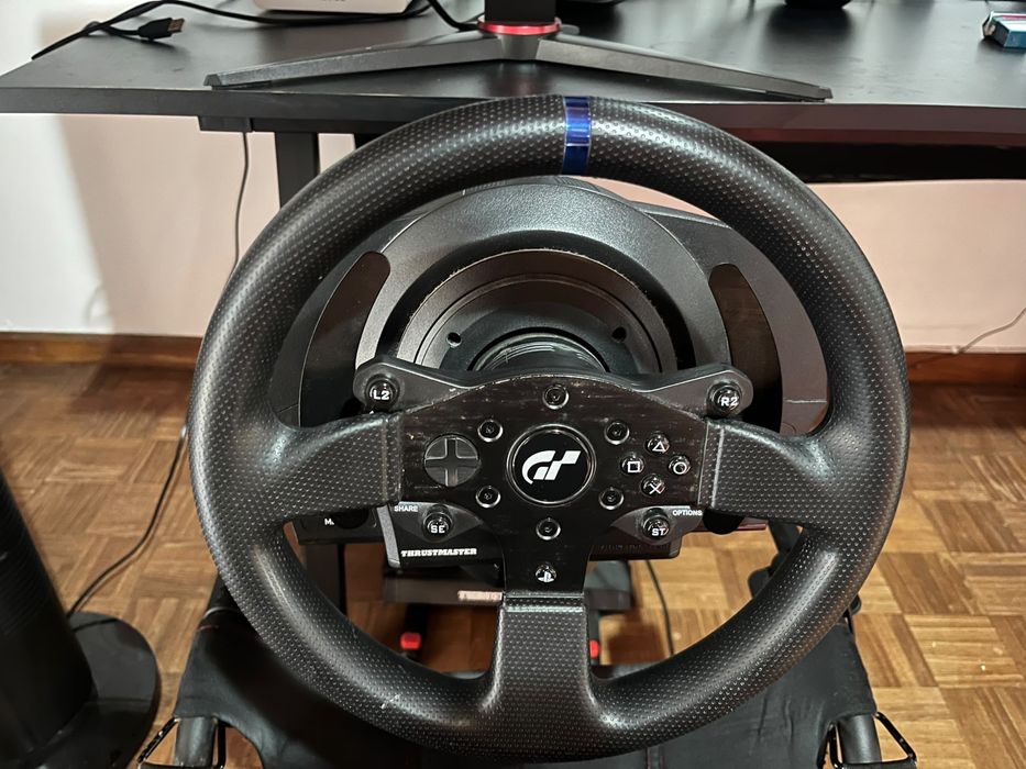 Volante Thrusmaster T300rs GT