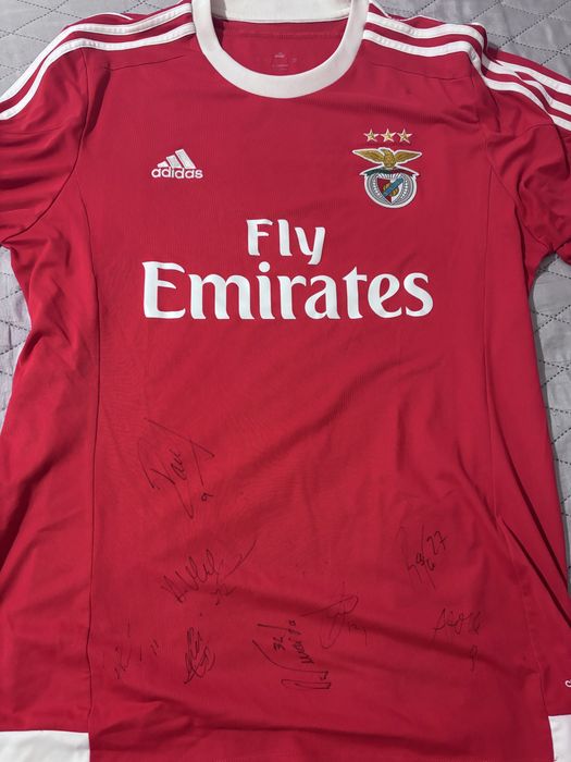 Vendo camisola Benfica autografada por jogadores 2016/2017