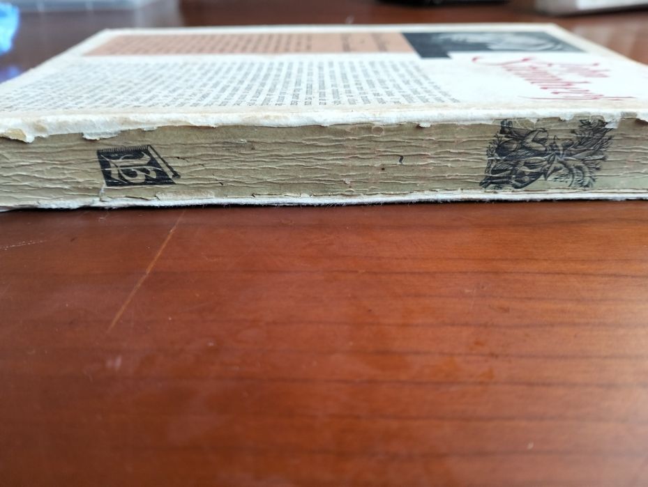 Livro "Ratos e Homens" John Steinbeck