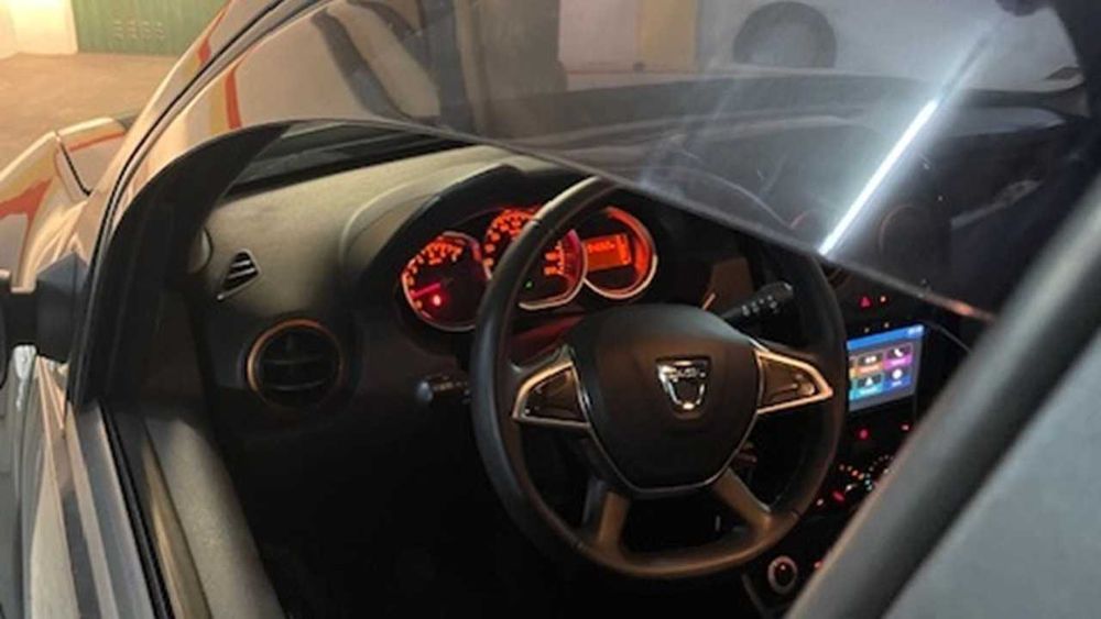 Dacia Duster 1.5dci versão 4*4 ( classe 1 )