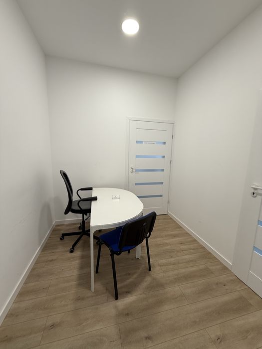 Pomirszczenie biurowe / Szamotuly / gabinet / biuro / kamcelaria / 11 m2 /800 PLN