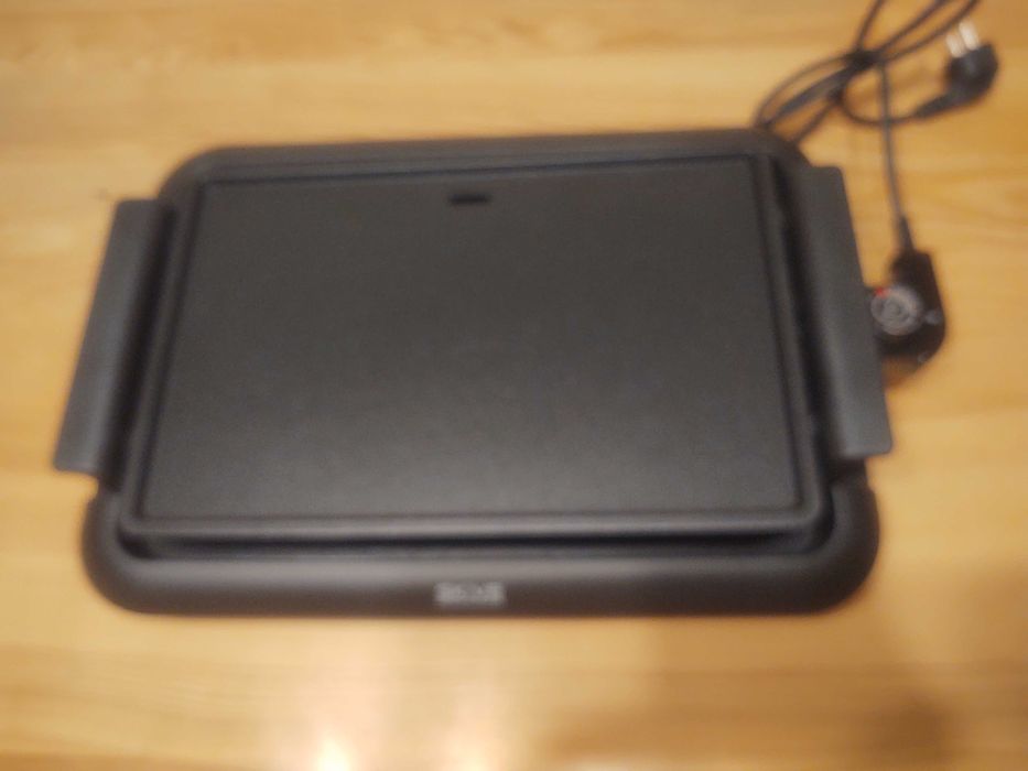 Grill elektryczny SKIVE stołowy imprezowy