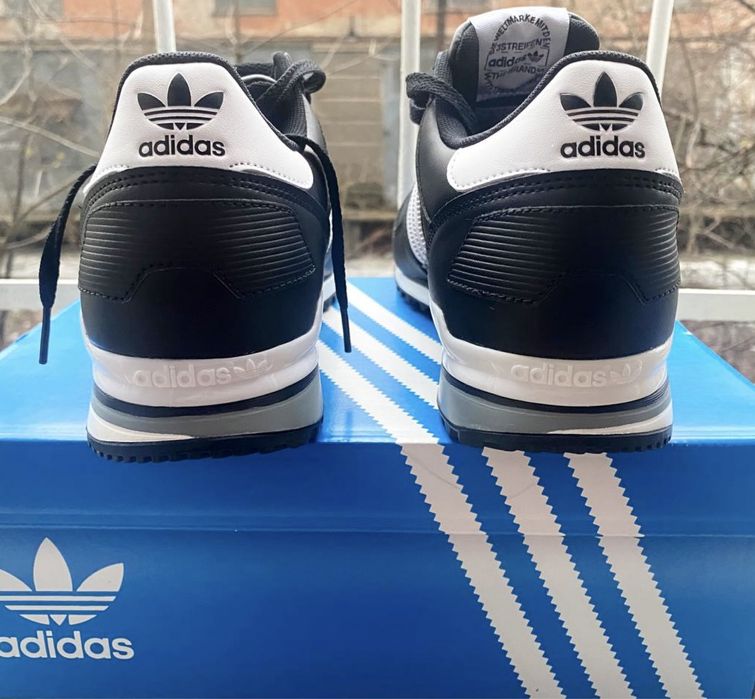 ★ Купити Кросівки чоловічі ADIDAS ZX 700 G63499 від виробника Adidas
