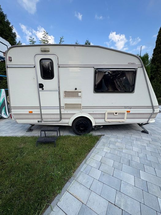 Przyczepa campingowa Elddis z moverem, przedsionkiem