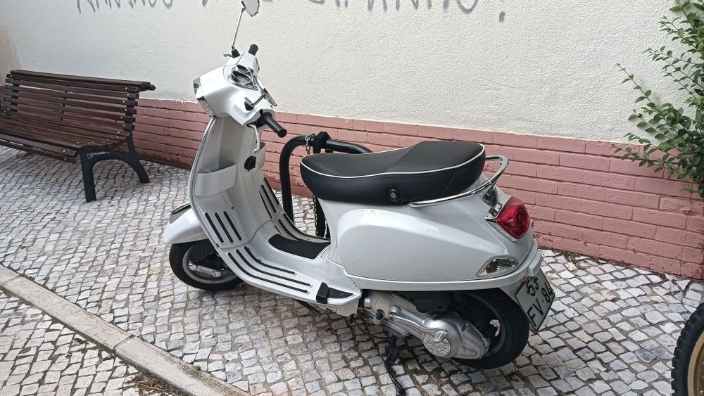 Alugo Vespa vintage