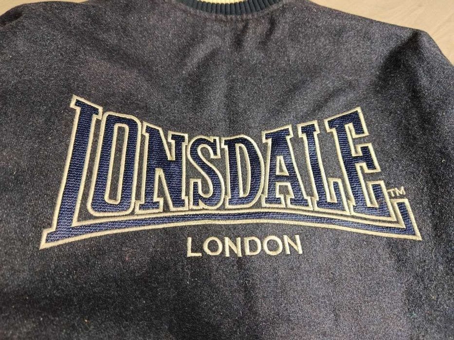 Вінтажний шерстяний бомбер Lonsdale London Varsity Jacket