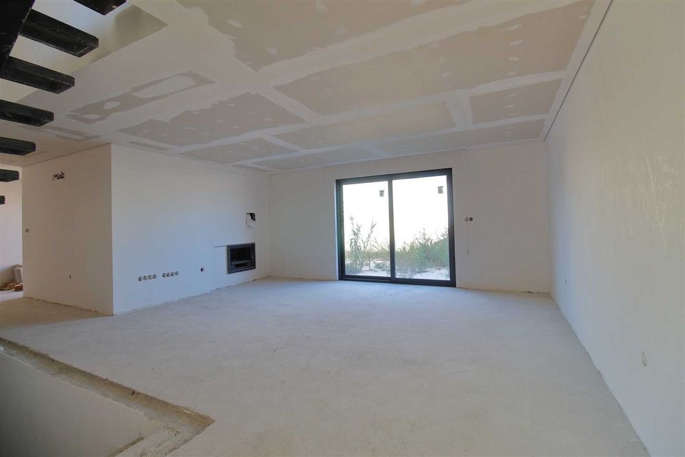 Moradia T4+1 - Santiago de Piães _ Cinfães