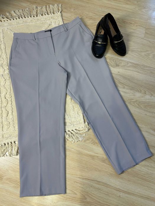 Szare damskie eleganckie spodnie JD Williams – rozmiar 46
