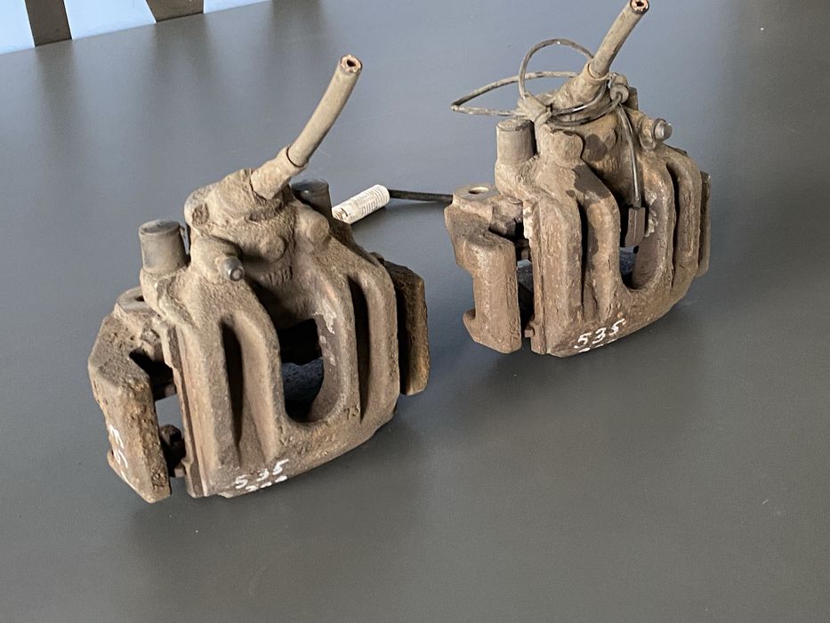 Задні Супорта BMW E60 E61 535d Дизель Задній Супорт Е60 Е61