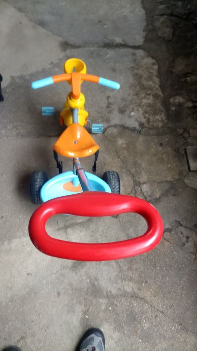 Triciclo de criança
