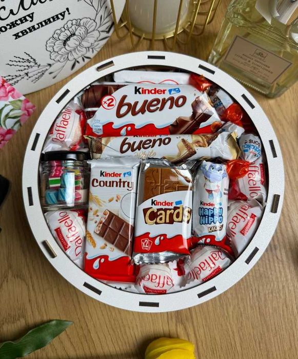 Подарунковий бокс, подарунок для дівчини, сладкий подарок на праздник