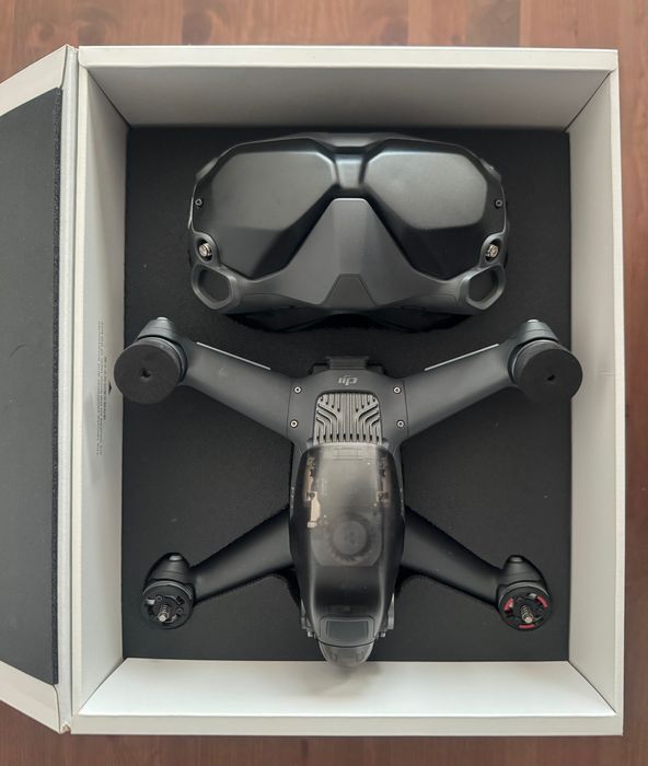 DJI FPV Combo – mało używany, pełny zestaw, bardzo dobry stan