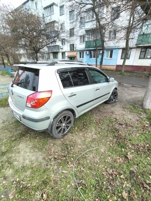 Продам срочно Geely MK Cross