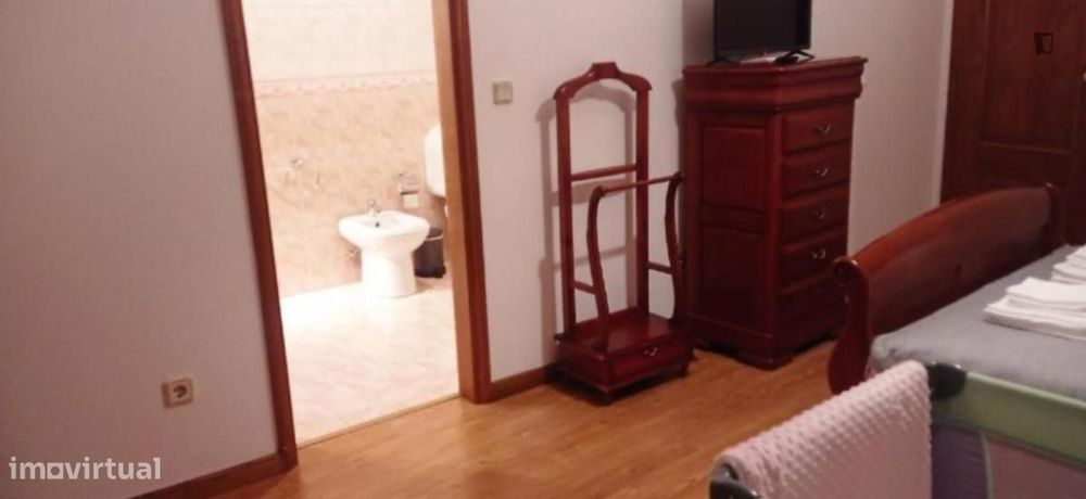 Casa com 3 quartos - localizado em Braganca